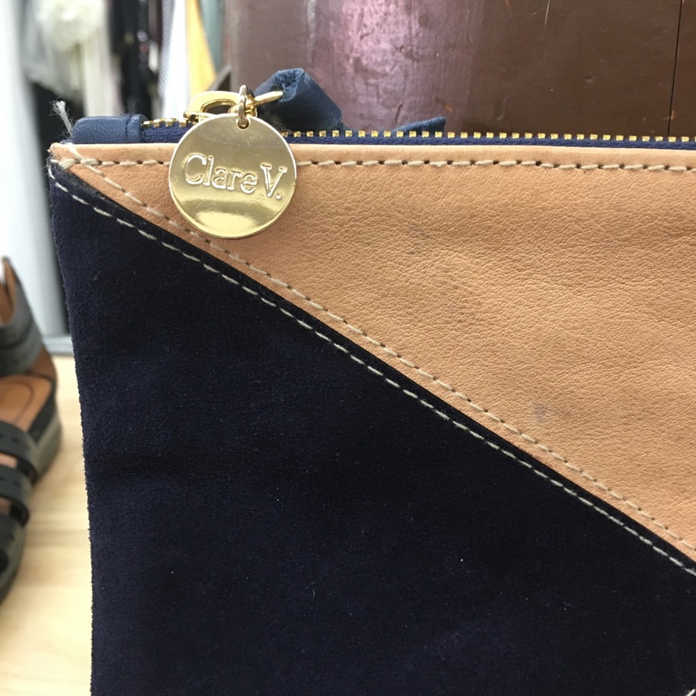 Clare V suede clutch - Picture 3 of 5